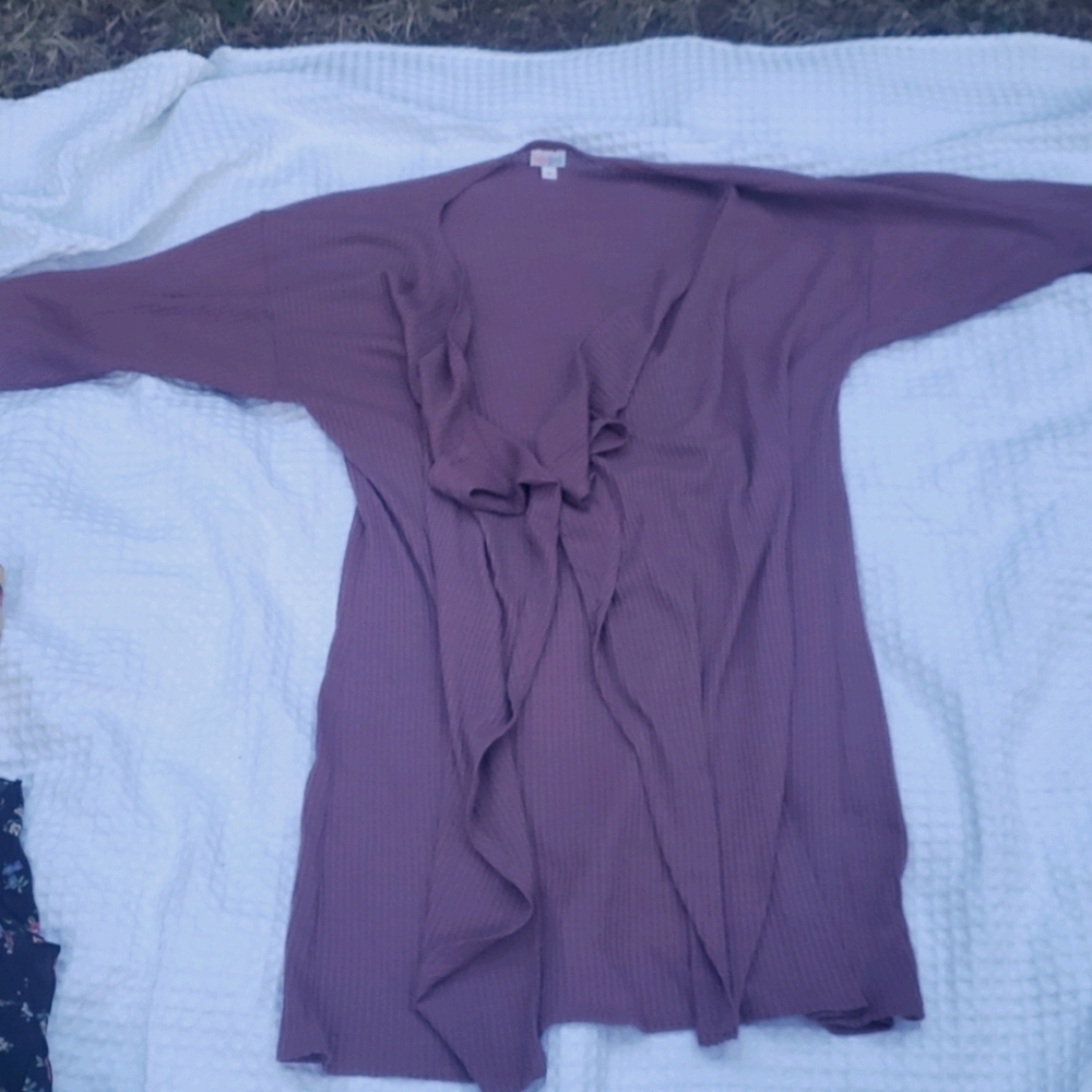 NWOT LuLaRoe short sleeved cardigan